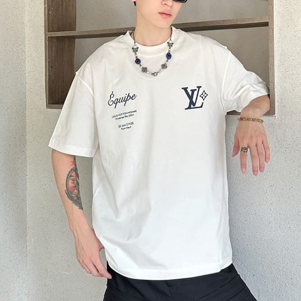 大人気！ルイヴィトン 偽物 コットンショートスリーブ クルーネック Tシャツ vui07879